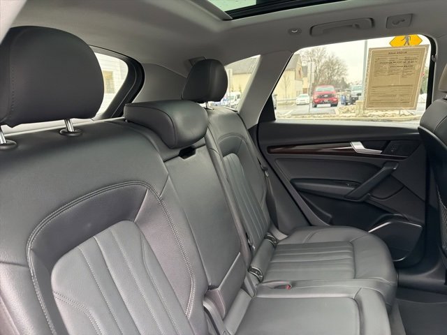 Used 2020 Audi Q5 2.0T Premium w/ Convenience Package image 30
