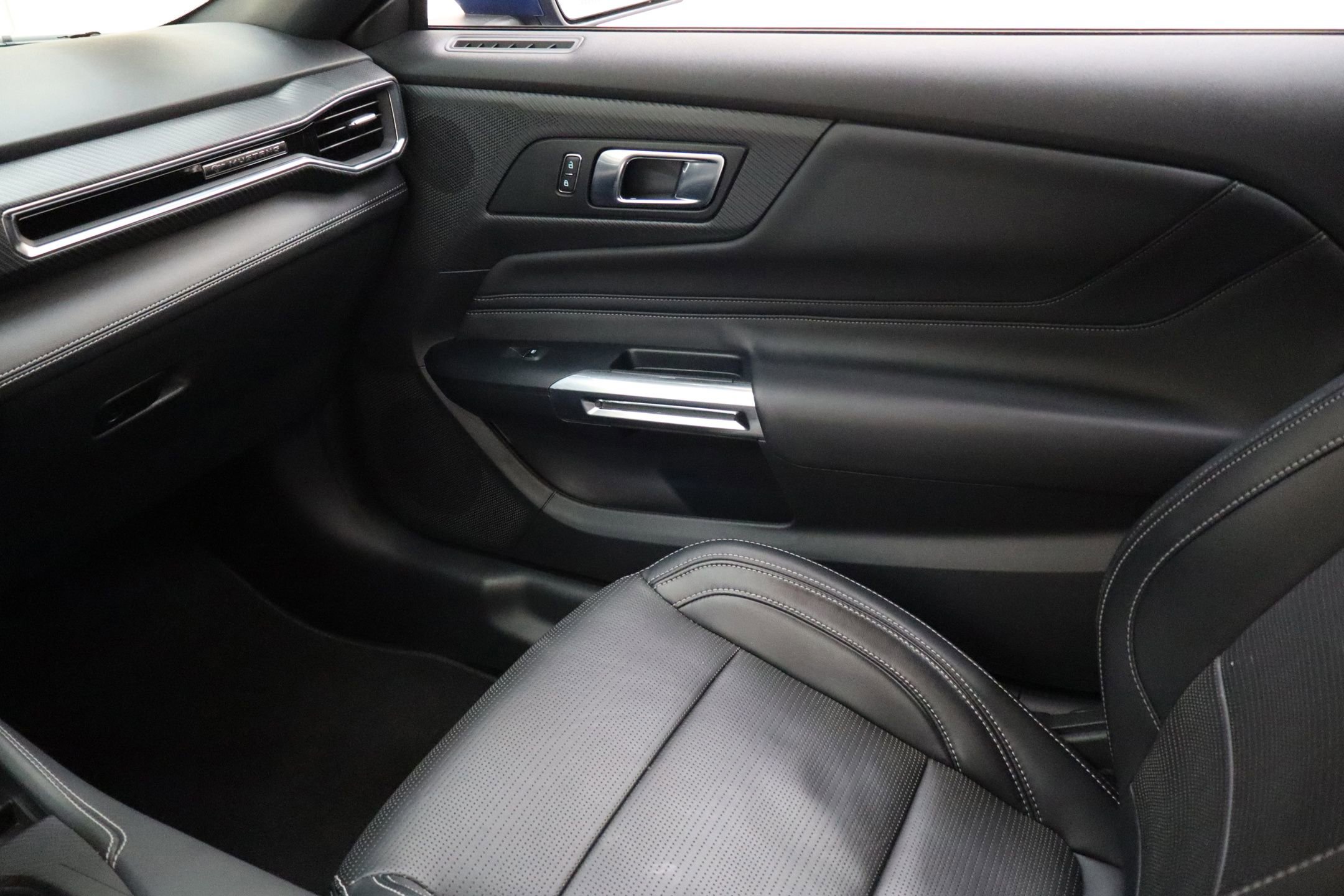 Certified 2024 Ford Mustang GT Premium image 23