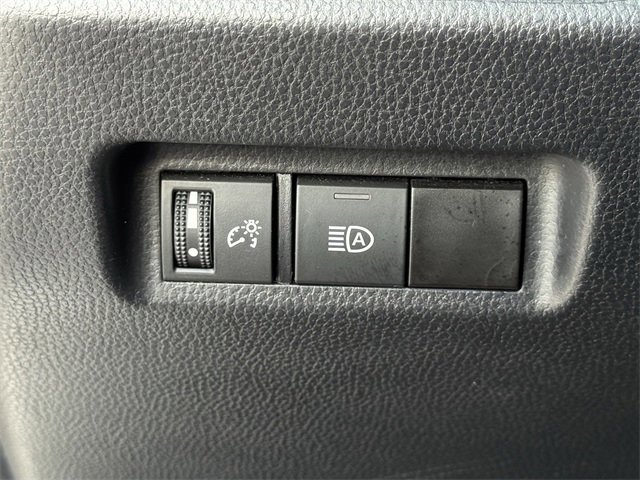 Used 2024 Toyota RAV4 XLE image 21