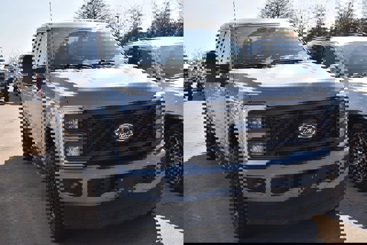 Certified 2024 Ford F350 Lariat w/ Lariat Ultimate Package image 4