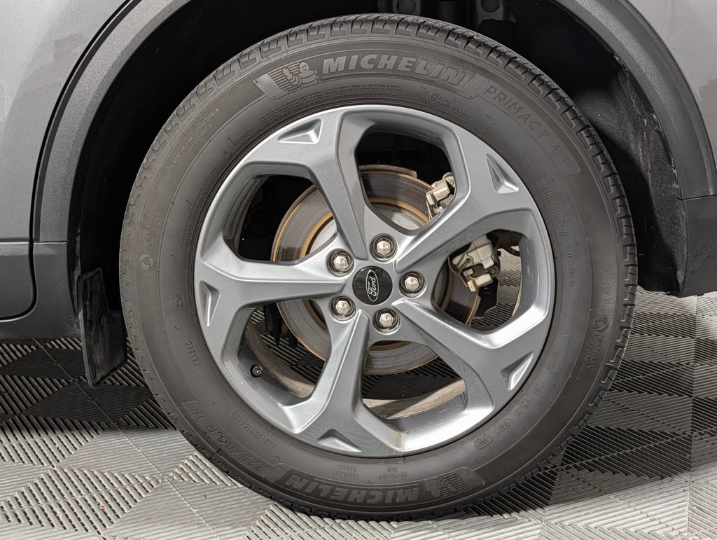 Certified 2025 Ford Escape ST-Line FWD image 26