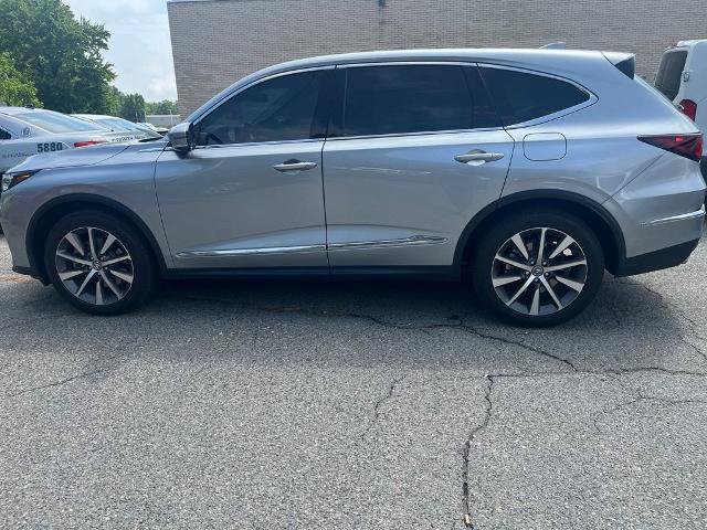 Used 2025 Acura MDX SH-AWD w/ Technology Package image 9