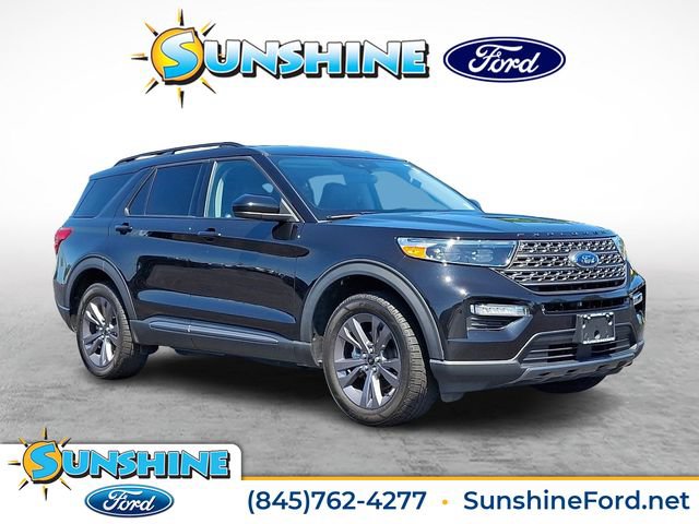Certified 2023 Ford Explorer XLT w/ Equipment Group 202A AWD/4WD image 1