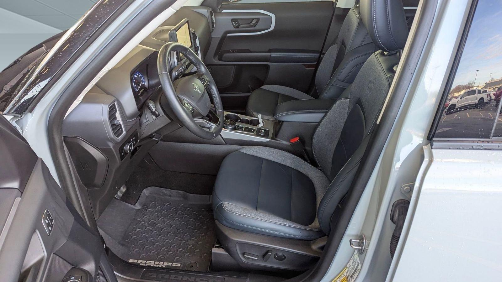 Certified 2023 Ford Bronco Sport Outer Banks w/ Tech Package image 4