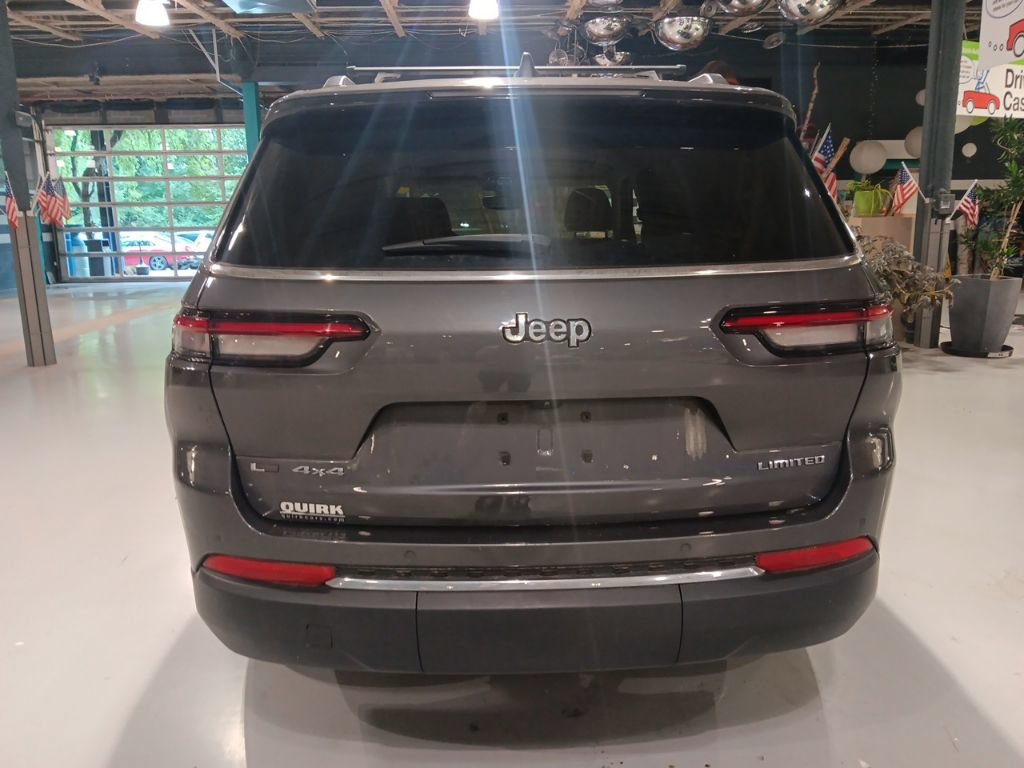 Used 2023 Jeep Grand Cherokee L Limited AWD/4WD image 9