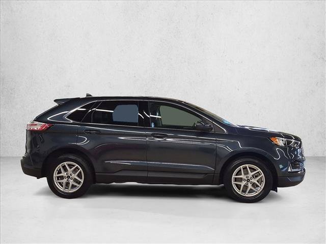 Certified 2024 Ford Edge SEL w/ Convenience Package AWD/4WD image 4