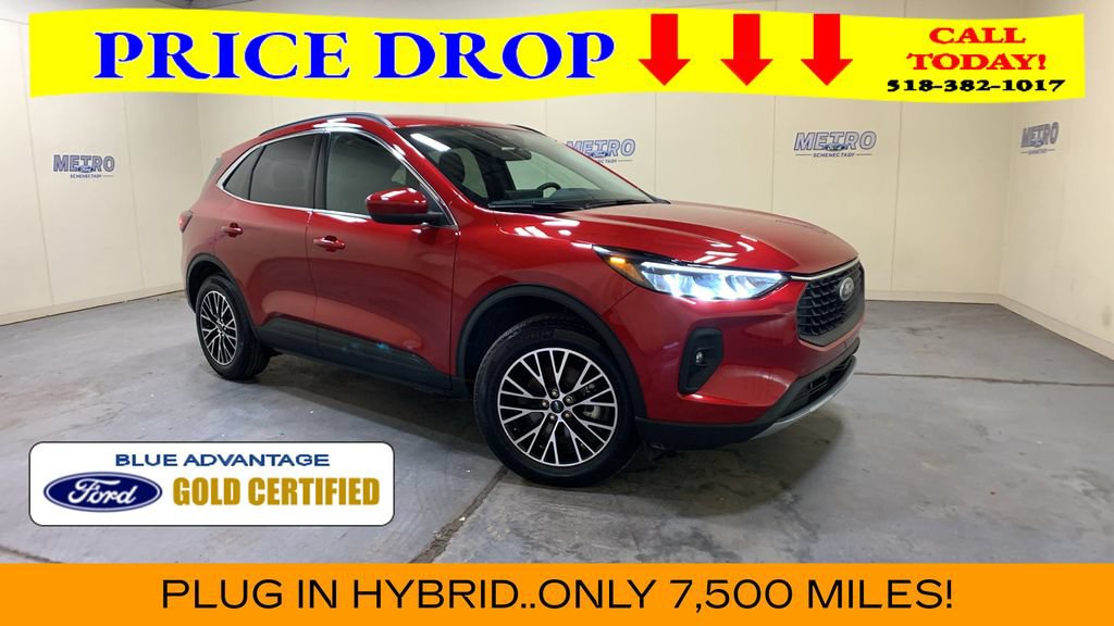 Certified 2026 Ford Escape SE FWD image 1
