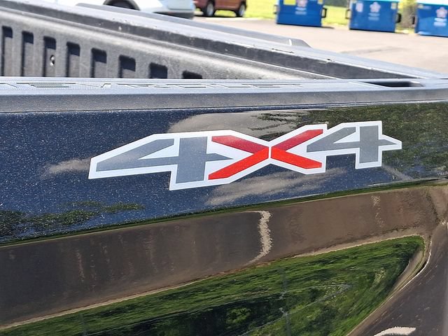 Used 2020 Chevrolet Silverado 1500 LT w/ All-Star Edition AWD/4WD image 37