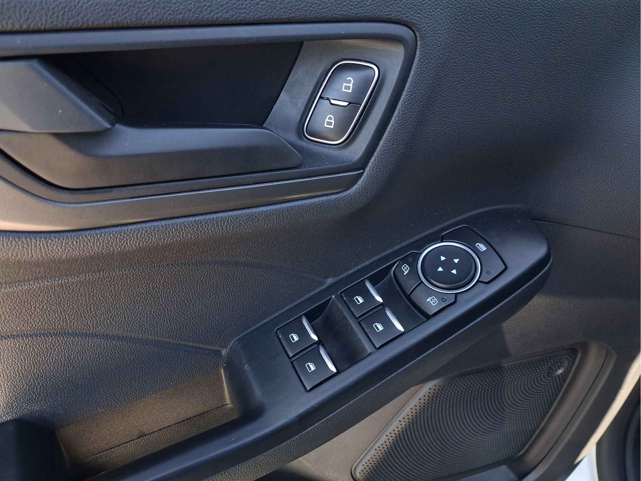 Certified 2025 Ford Escape Active AWD/4WD image 20