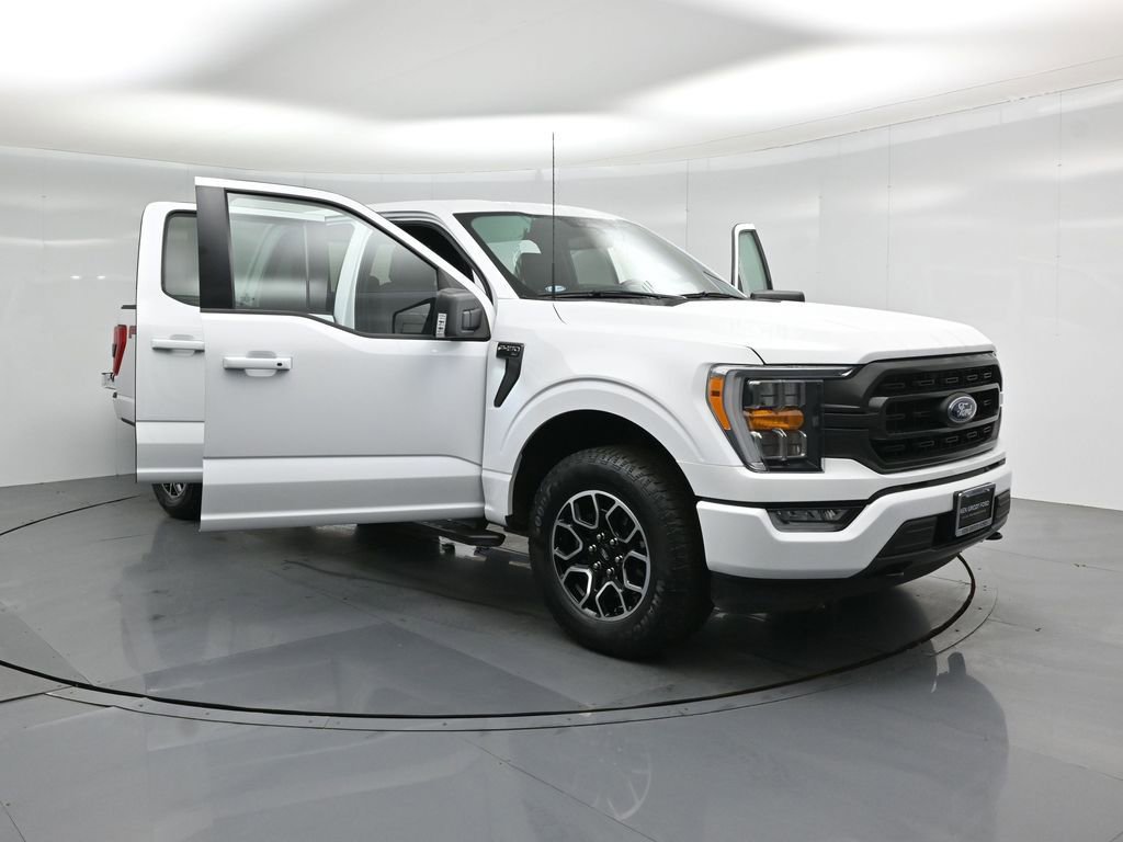 Certified 2022 Ford F150 XLT w/ Equipment Group 302A High image 31