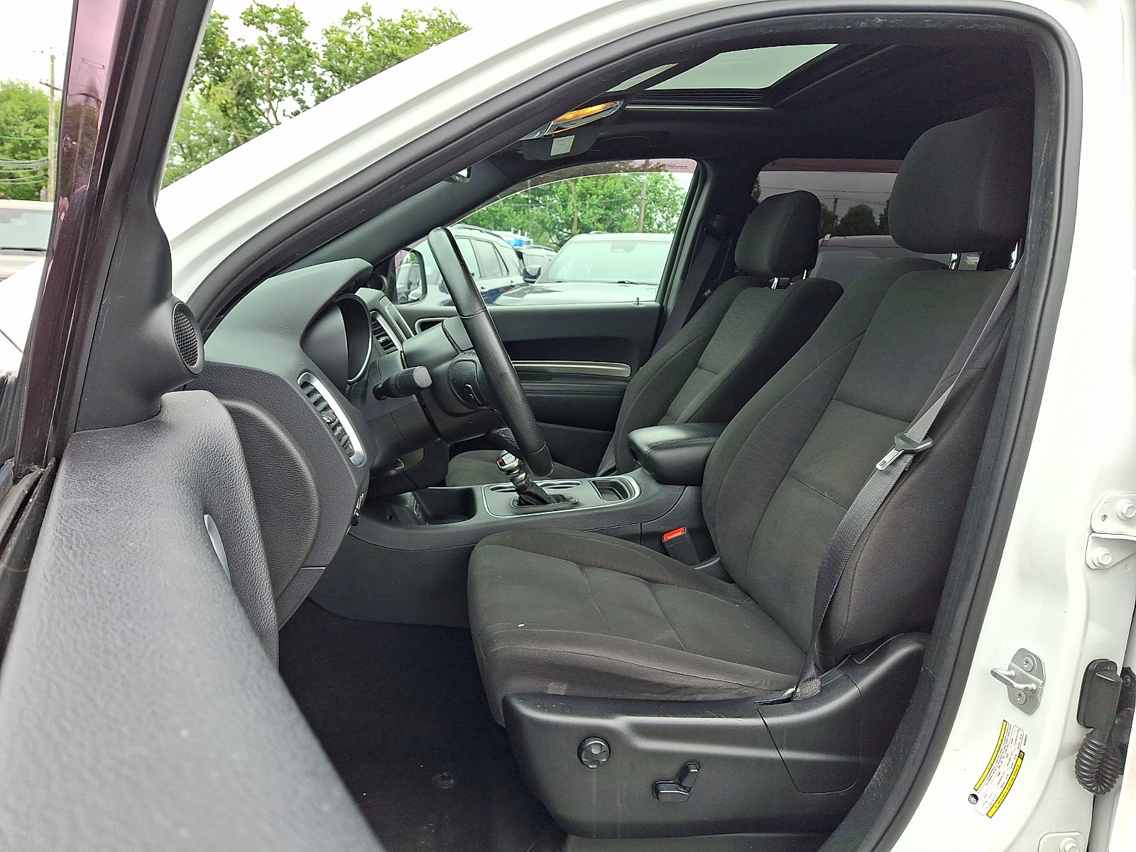 Used 2019 Dodge Durango SXT AWD/4WD image 16