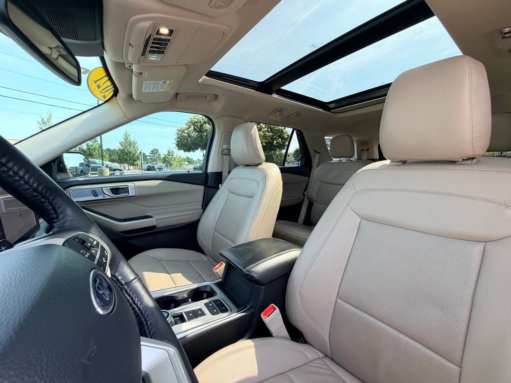 Certified 2021 Ford Explorer Limited w/ Equipment Group 301A RWD image 23