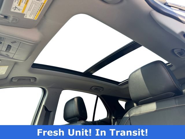 Used 2023 Chevrolet Equinox Premier AWD/4WD image 20