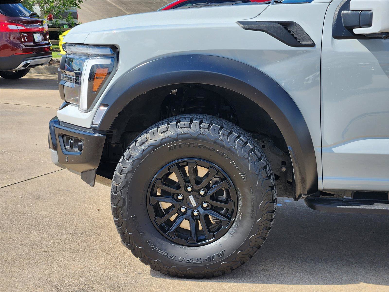 Certified 2024 Ford F150 Raptor AWD/4WD image 8