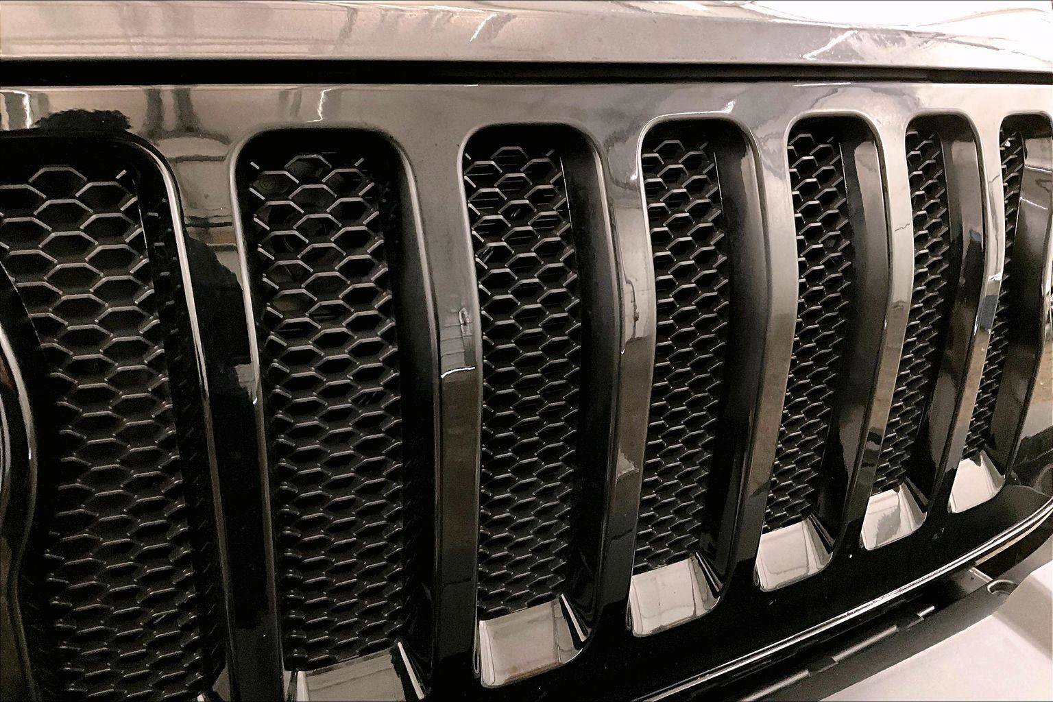 Used 2022 Jeep Wrangler Unlimited Sport image 29