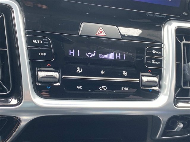 Used 2023 Kia Sorento SX image 27