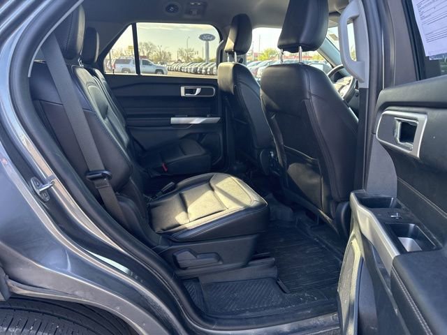Certified 2021 Ford Explorer XLT w/ Equipment Group 202A AWD/4WD image 13