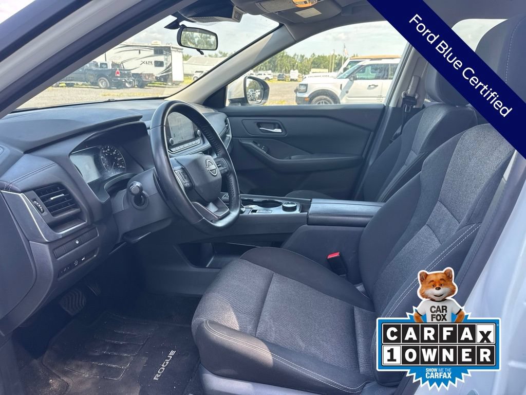 Used 2025 Nissan Rogue SV AWD/4WD image 13