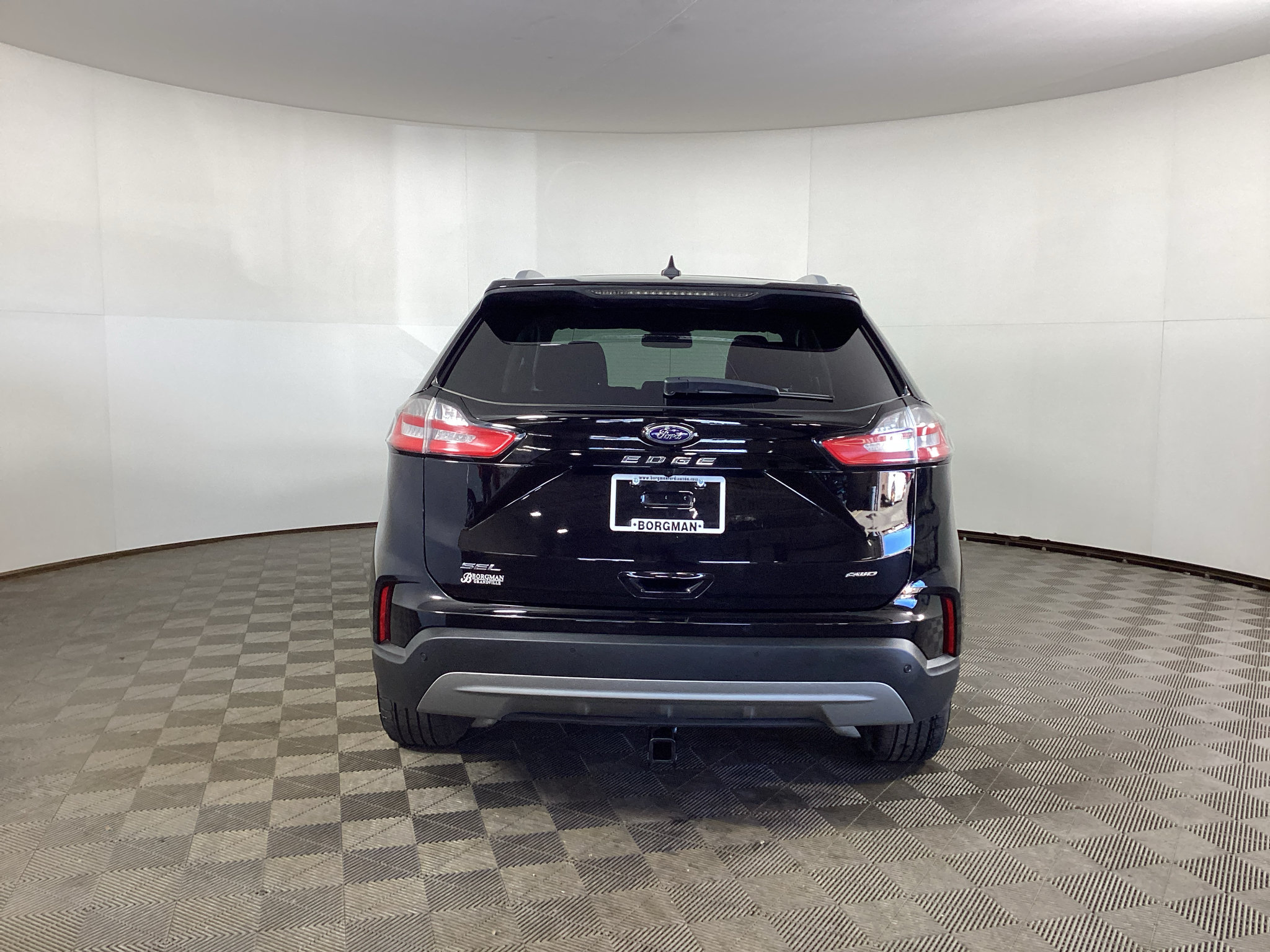 Certified 2024 Ford Edge SEL w/ Convenience Package AWD/4WD image 3