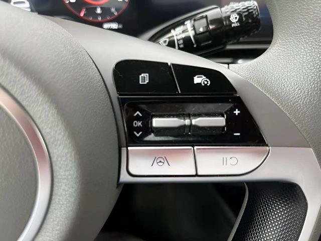 Used 2024 Hyundai Elantra SEL FWD image 21