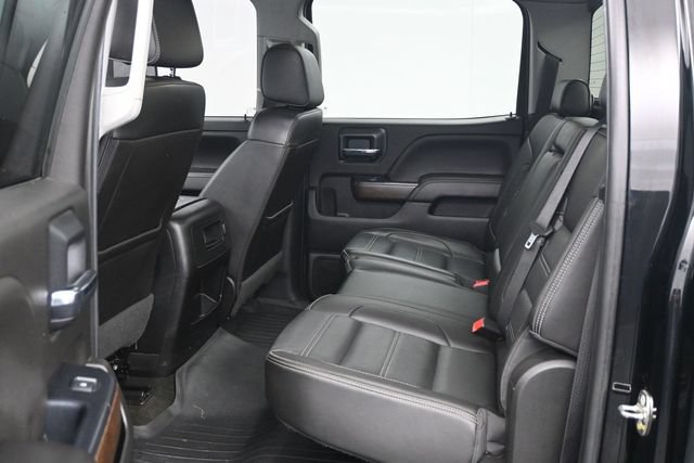 Used 2018 GMC Sierra 2500 Denali w/ Duramax Plus Package AWD/4WD image 5