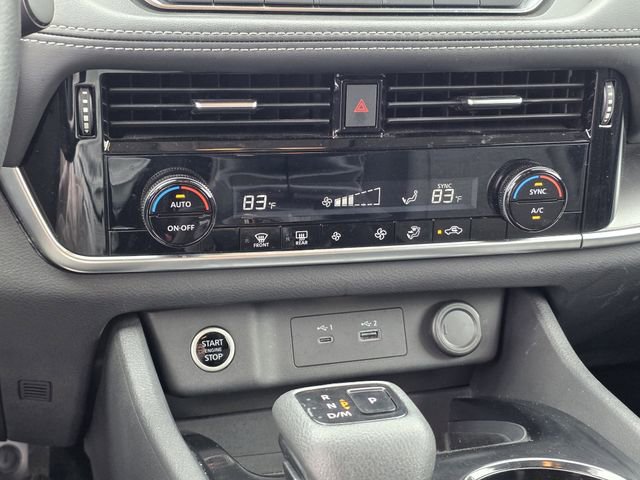 Used 2022 Nissan Rogue SV FWD image 16