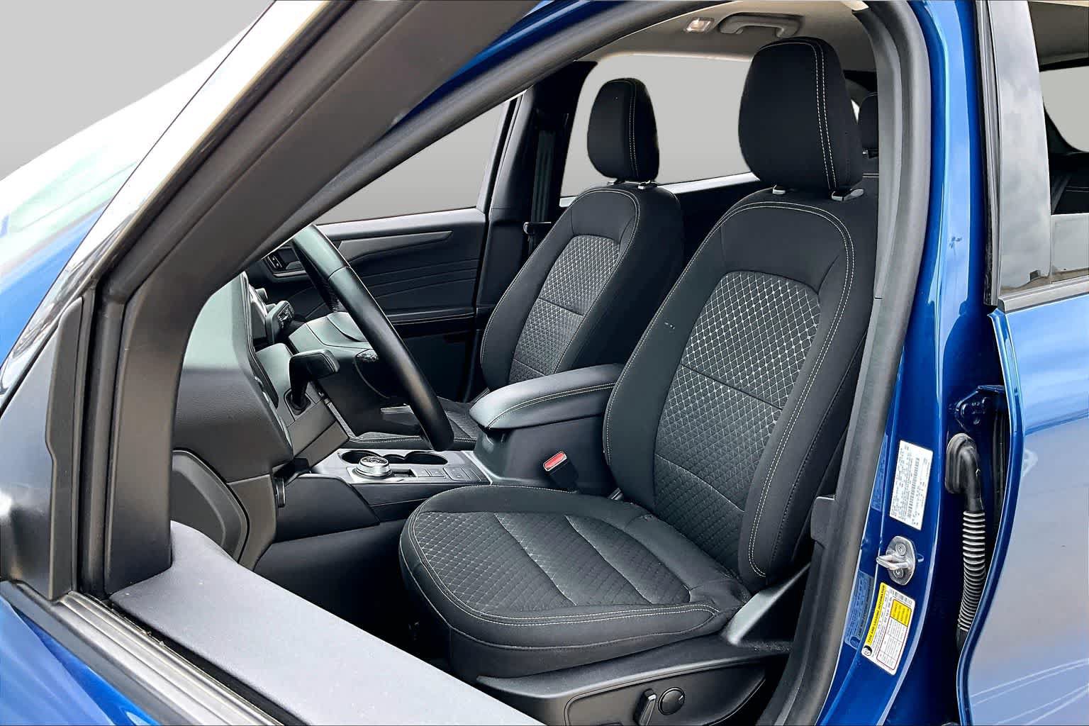 Certified 2023 Ford Escape Active FWD image 8