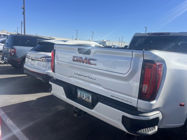 Used 2022 GMC Sierra 3500 Denali w/ Denali Ultimate Package image 4