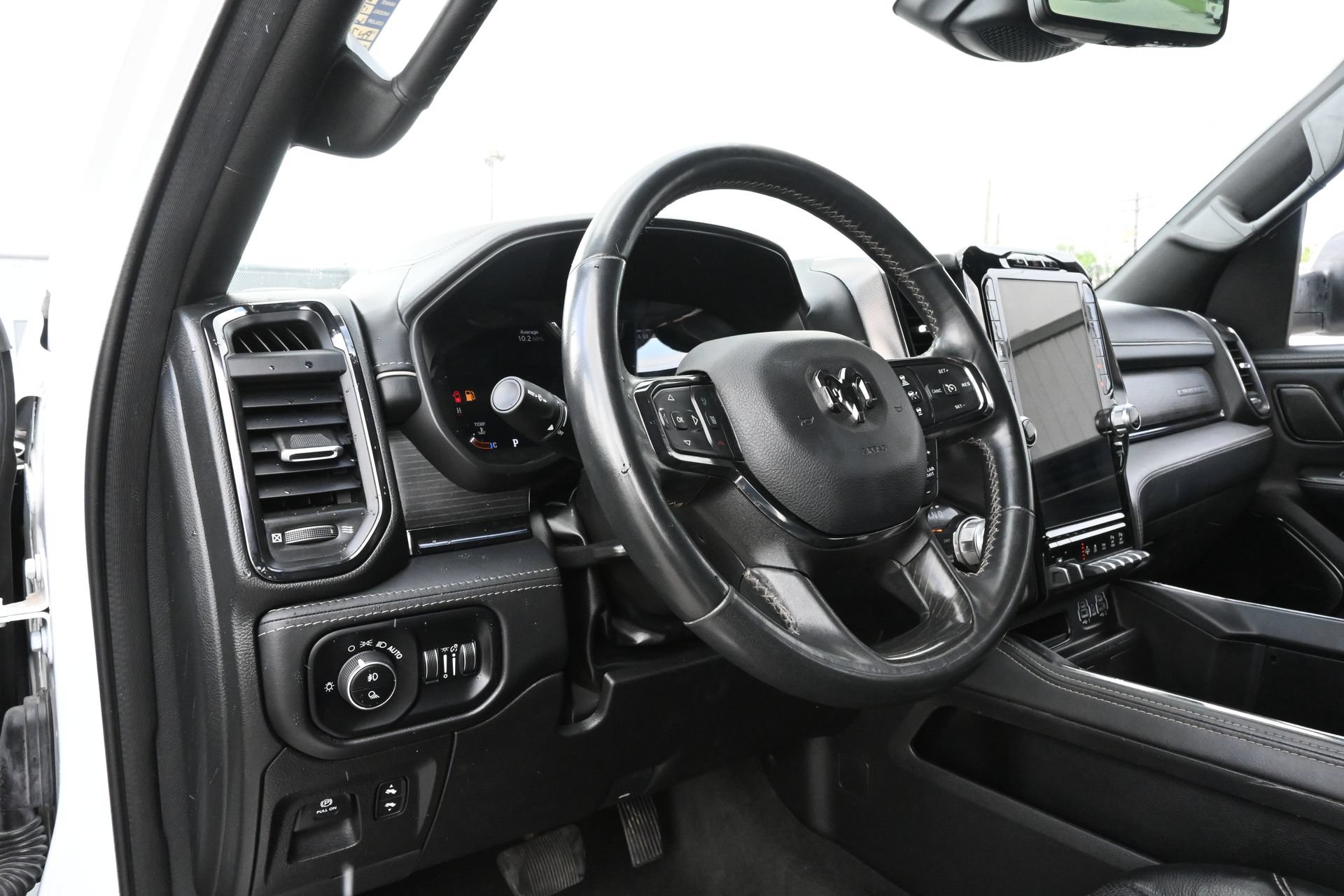 Used 2023 RAM 1500 Limited AWD/4WD image 15