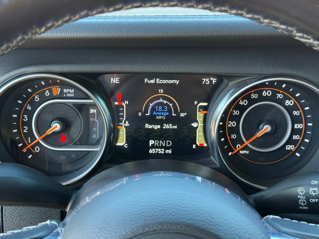 Used 2020 Jeep Wrangler Unlimited Sahara image 13