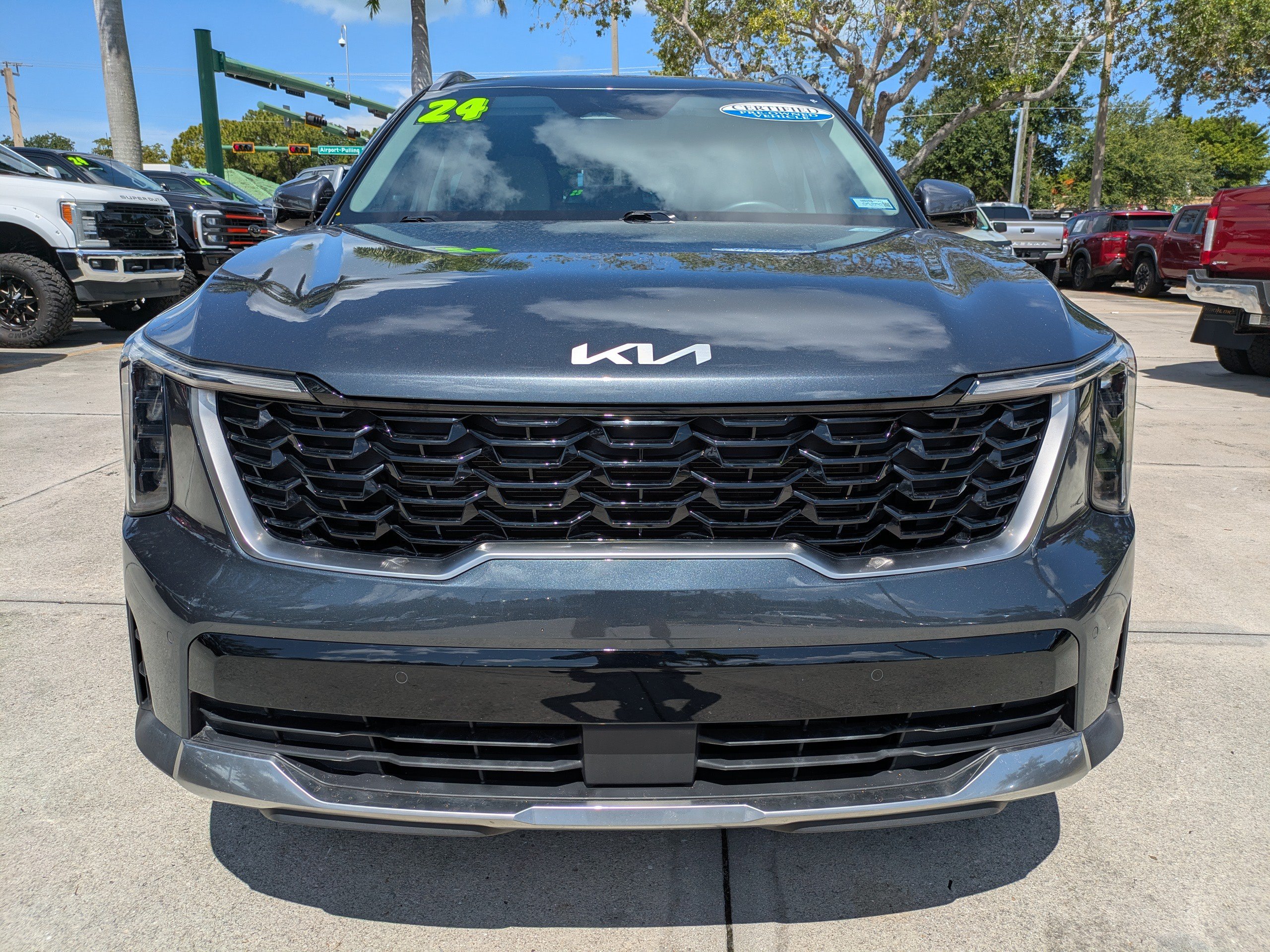 Used 2024 Kia Sorento S FWD image 8