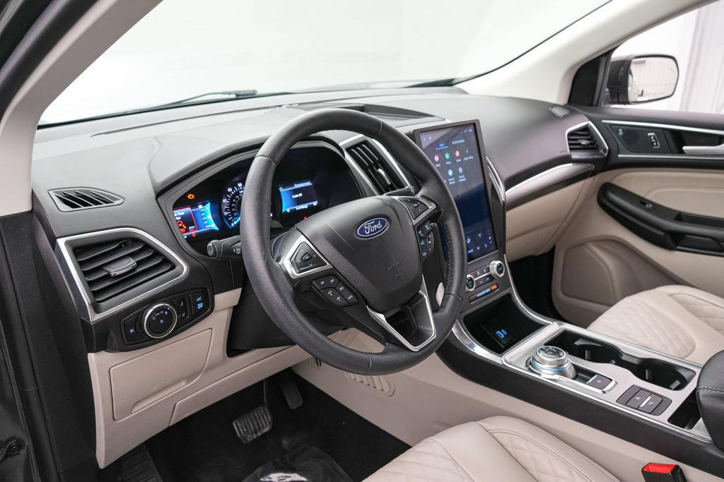 Certified 2024 Ford Edge Titanium AWD/4WD image 12