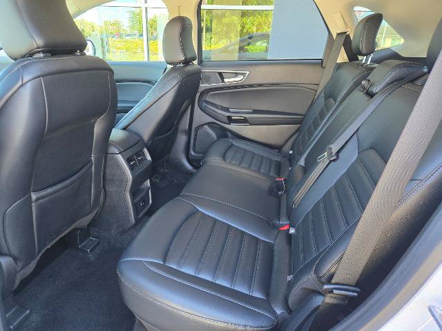 Certified 2024 Ford Edge SEL AWD/4WD image 6