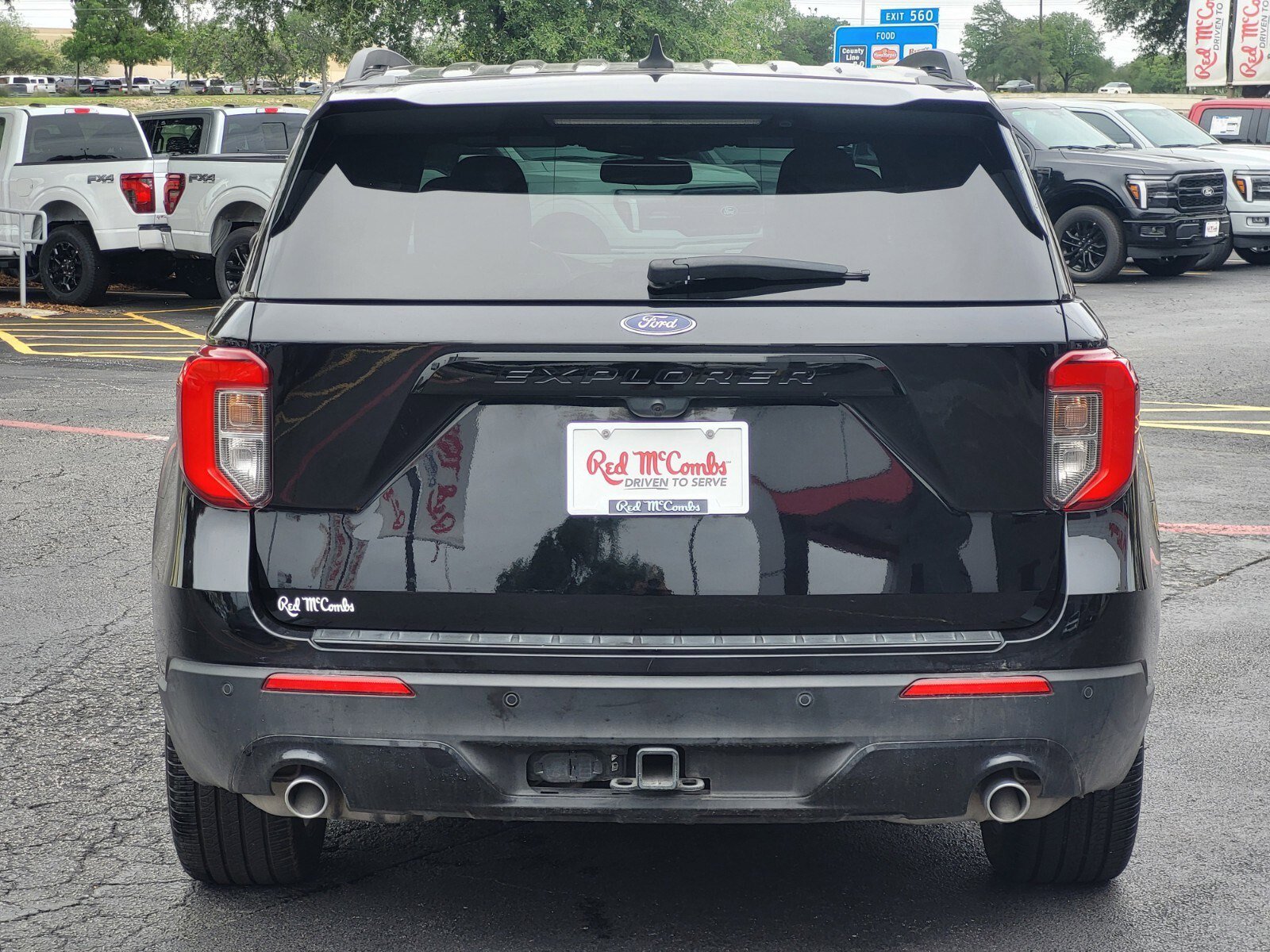 Certified 2024 Ford Explorer ST-Line w/ Class IV Trailer Tow Package RWD image 5