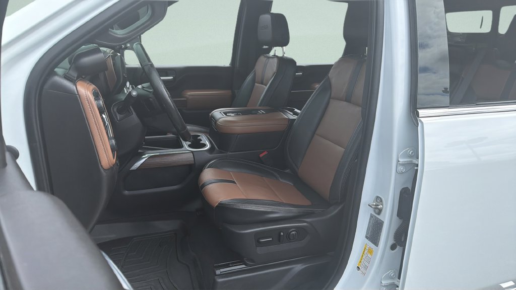 Used 2020 Chevrolet Silverado 3500 High Country w/ Z71 Off-Road Package AWD/4WD image 4