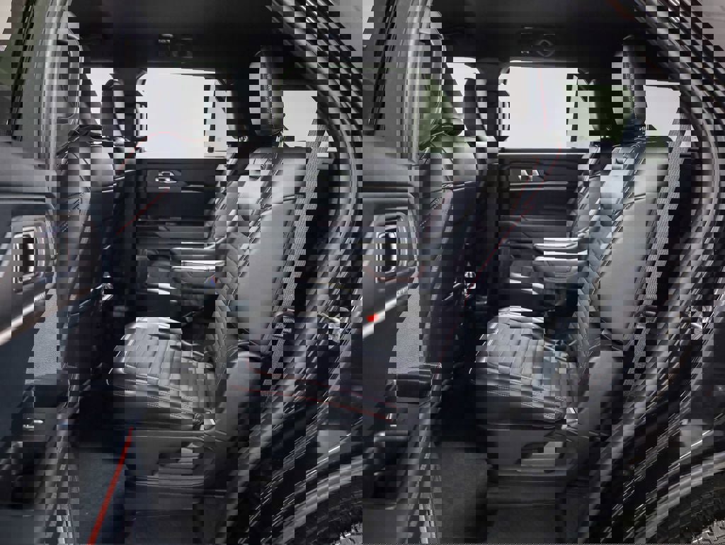 Certified 2025 Ford Explorer ST-Line image 14