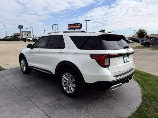 Certified 2025 Ford Explorer Platinum w/ LUX Leather Package AWD/4WD image 5