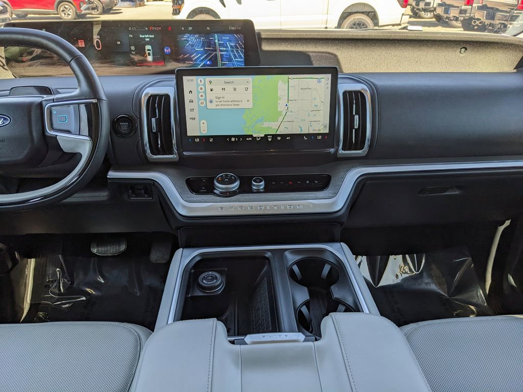 Certified 2025 Ford Expedition Max Platinum AWD/4WD image 16