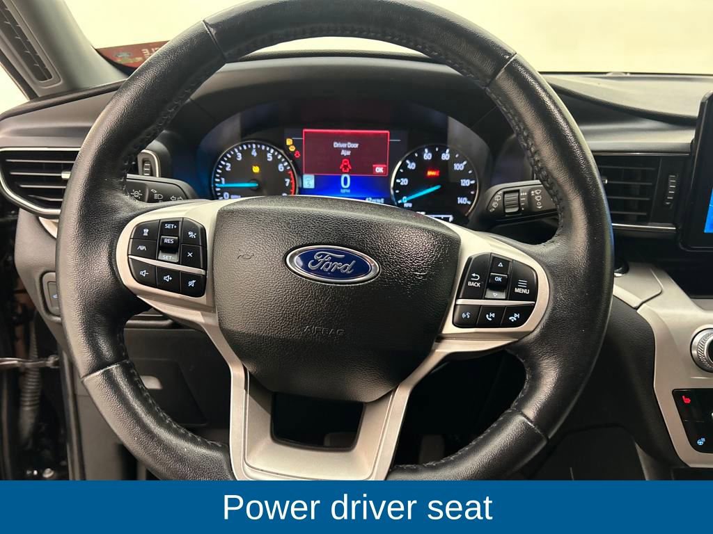 Certified 2022 Ford Explorer XLT w/ Equipment Group 202A image 43
