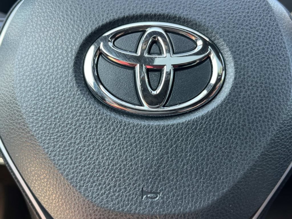 Used 2023 Toyota RAV4 XSE AWD/4WD image 36