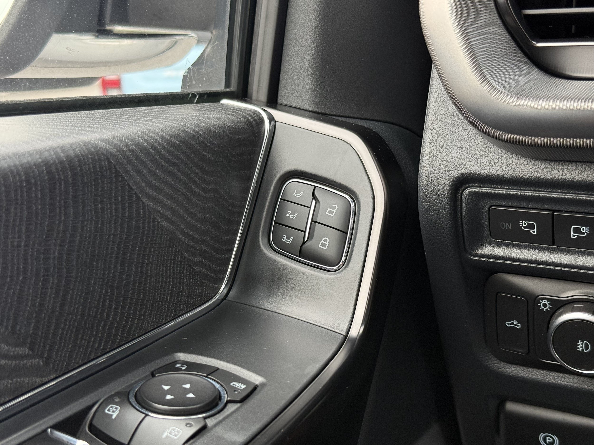 Certified 2022 Ford F150 4x4 SuperCrew image 34