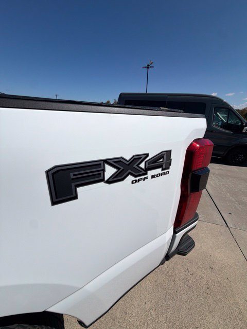 Certified 2025 Ford F350 Lariat w/ Lariat Ultimate Package AWD/4WD image 50