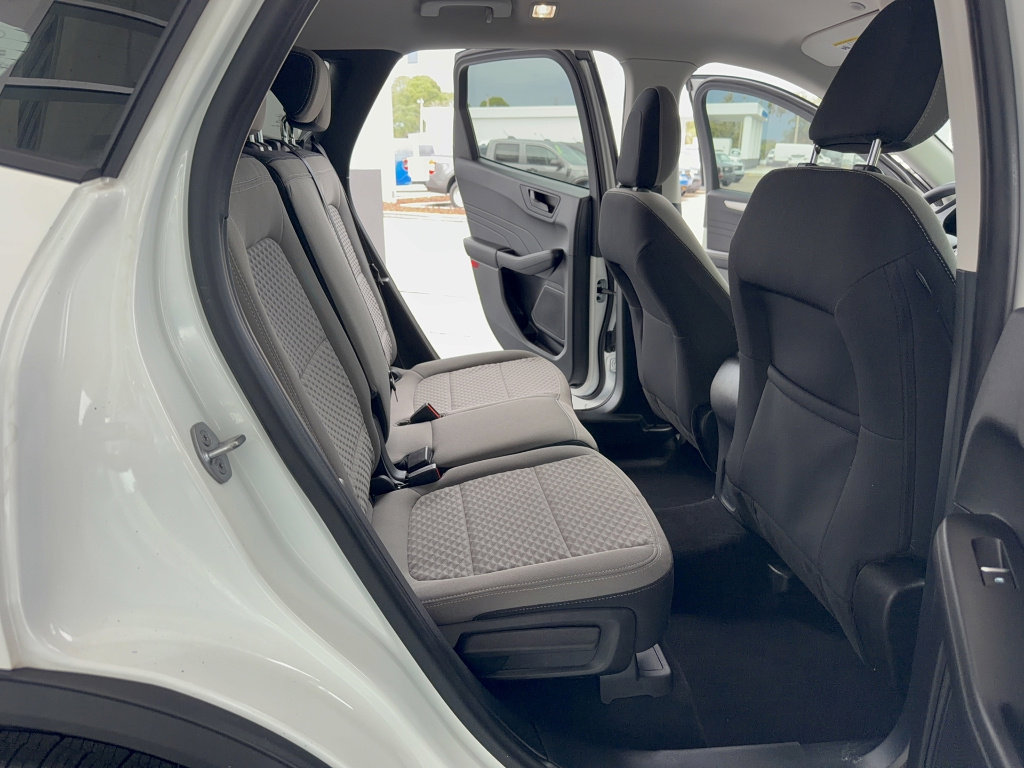 Certified 2022 Ford Escape SE FWD image 15