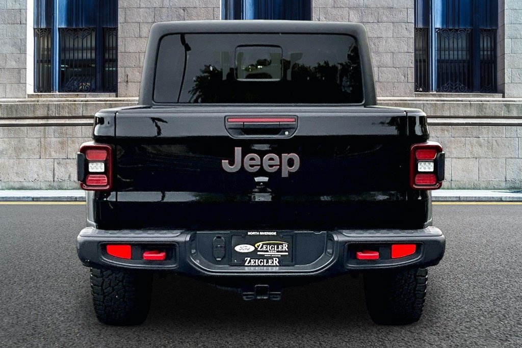 Used 2026 Jeep Gladiator Rubicon w/ Steel Power Dome Hood Package AWD/4WD image 4