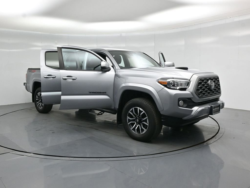 Used 2021 Toyota Tacoma TRD Sport w/ Technology Package image 51