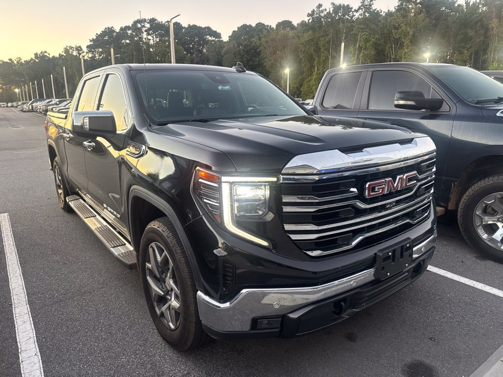 Used 2022 GMC Sierra 1500 SLT w/ SLT Premium Plus Package AWD/4WD image 1