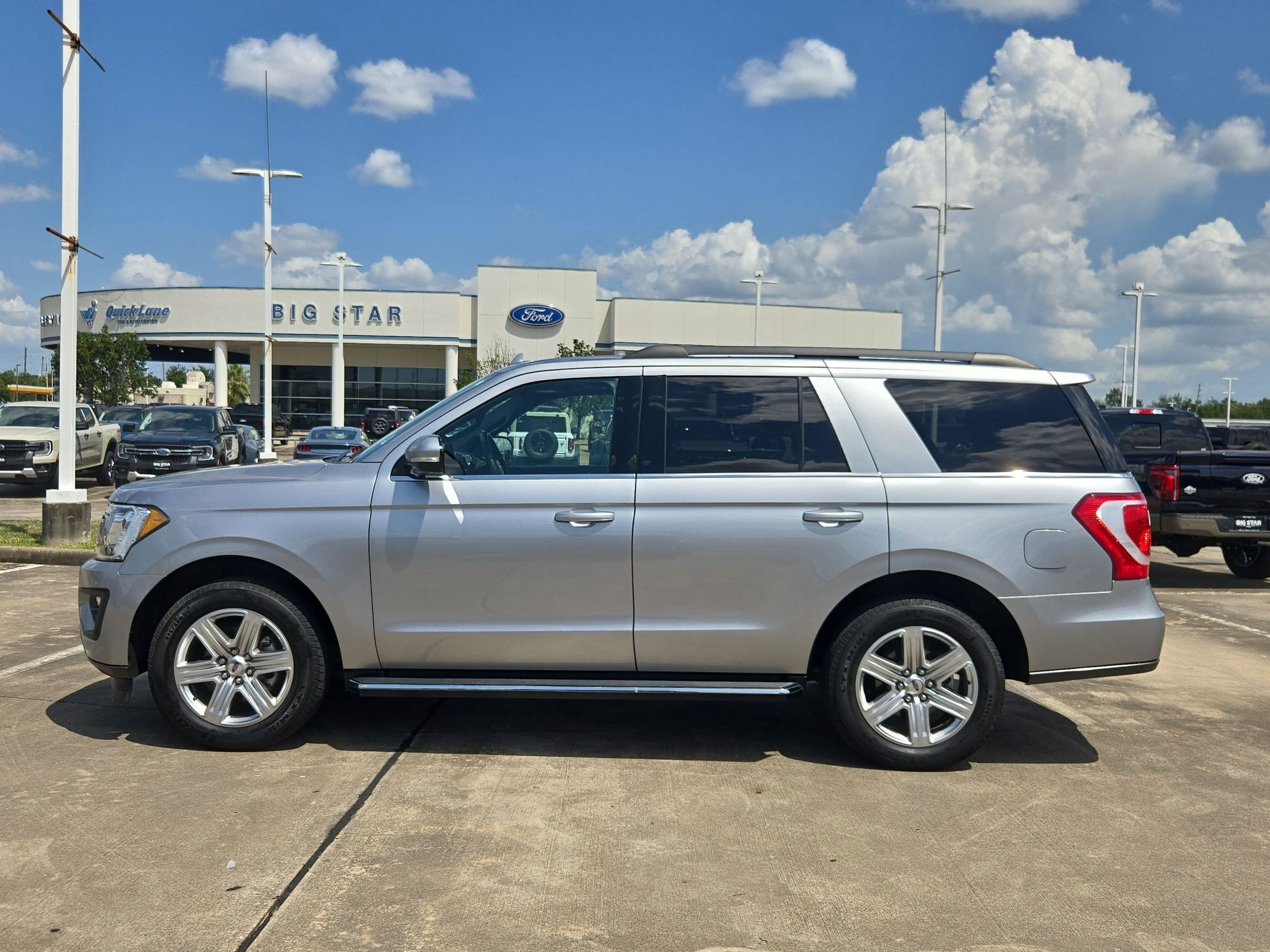 Certified 2021 Ford Expedition XLT RWD image 7