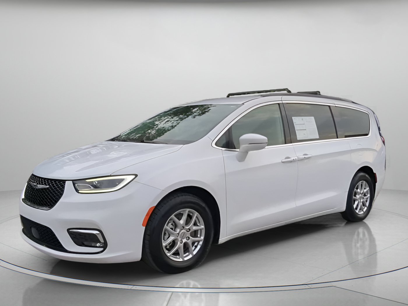 Used 2022 Chrysler Pacifica Touring-L FWD image 13