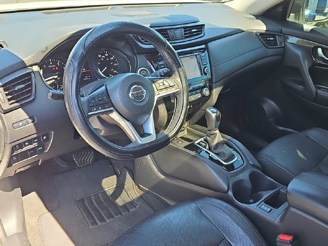 Used 2020 Nissan Rogue SL w/ Premium Package FWD image 18