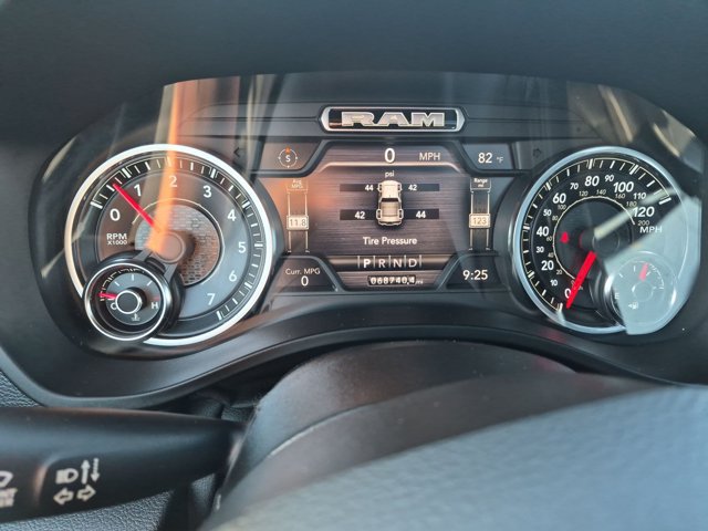 Used 2020 RAM 1500 Laramie AWD/4WD image 11